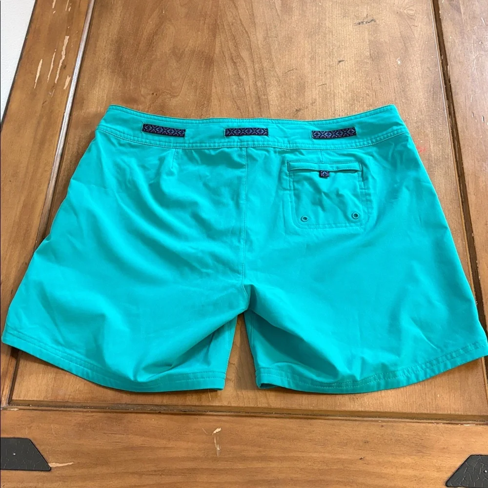 vibrant turquoise